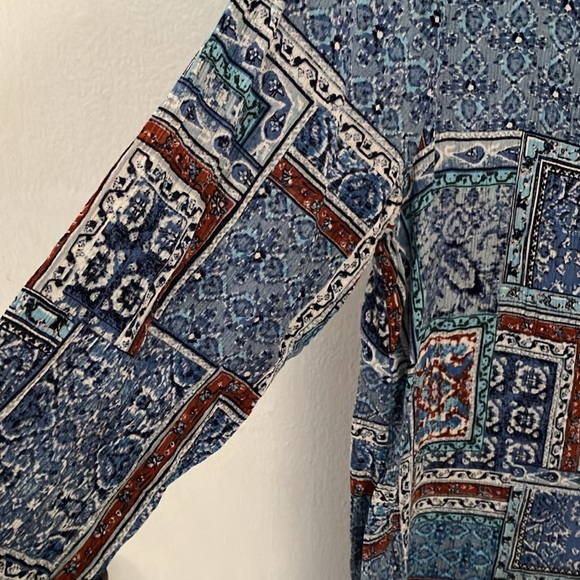 J. Jill Blue Print Pattern Top 3/4 Sleeves - Picture 3 of 7